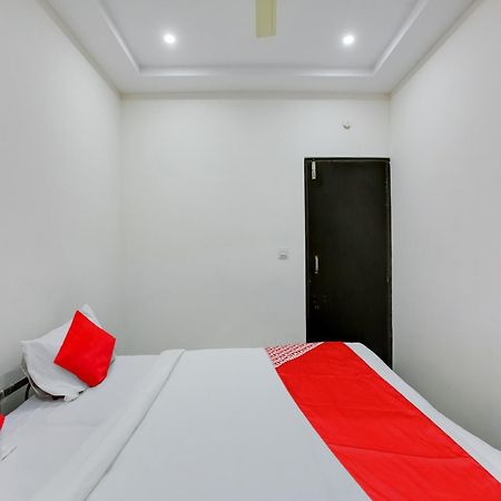 Hotel O Manjushree Boarding & Lodging Nearby Dr.Br Ambedkar Stadium Basveshwar Nagar Bangalore Bagian luar foto