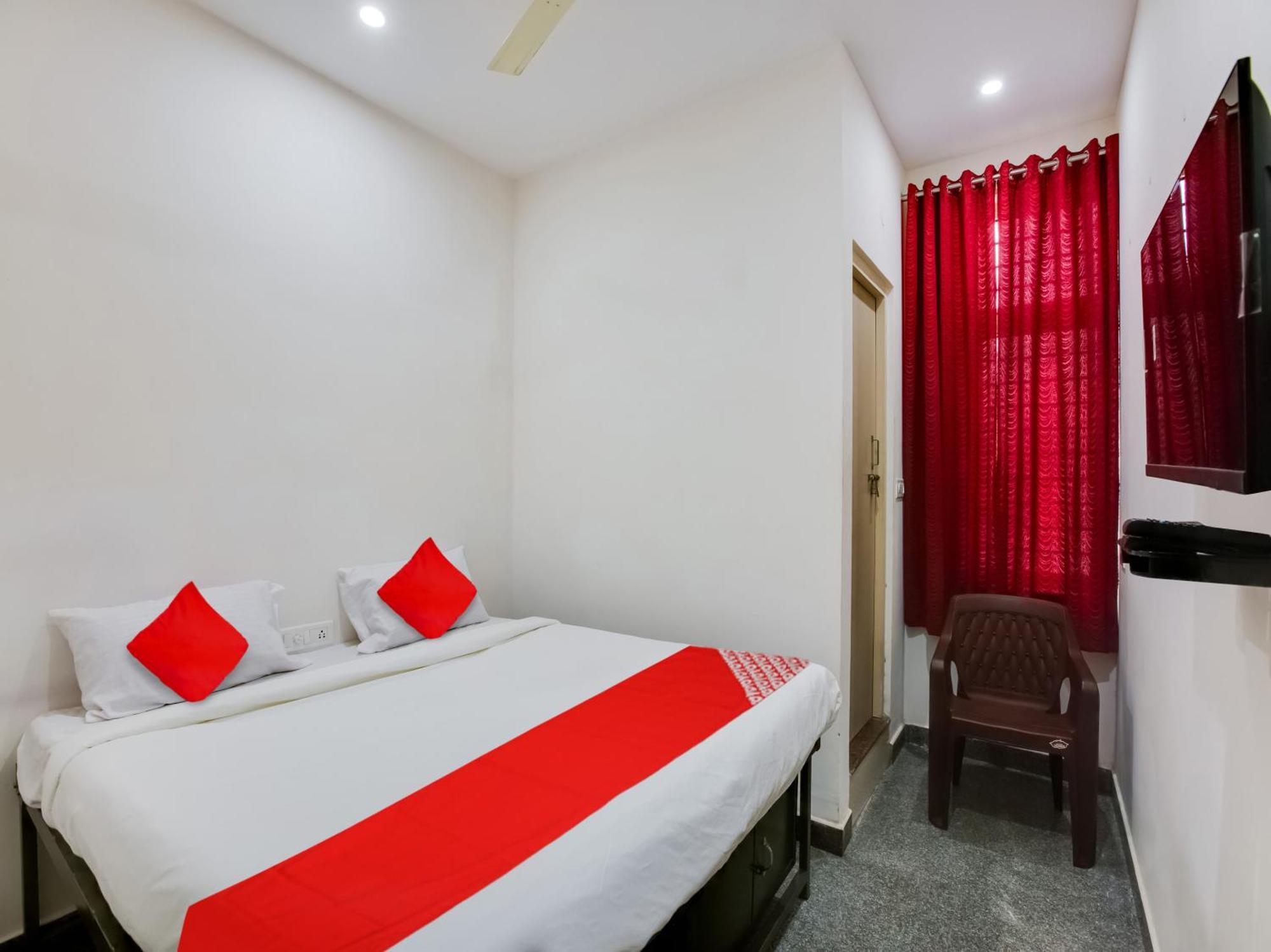 Hotel O Manjushree Boarding & Lodging Nearby Dr.Br Ambedkar Stadium Basveshwar Nagar Bangalore Bagian luar foto