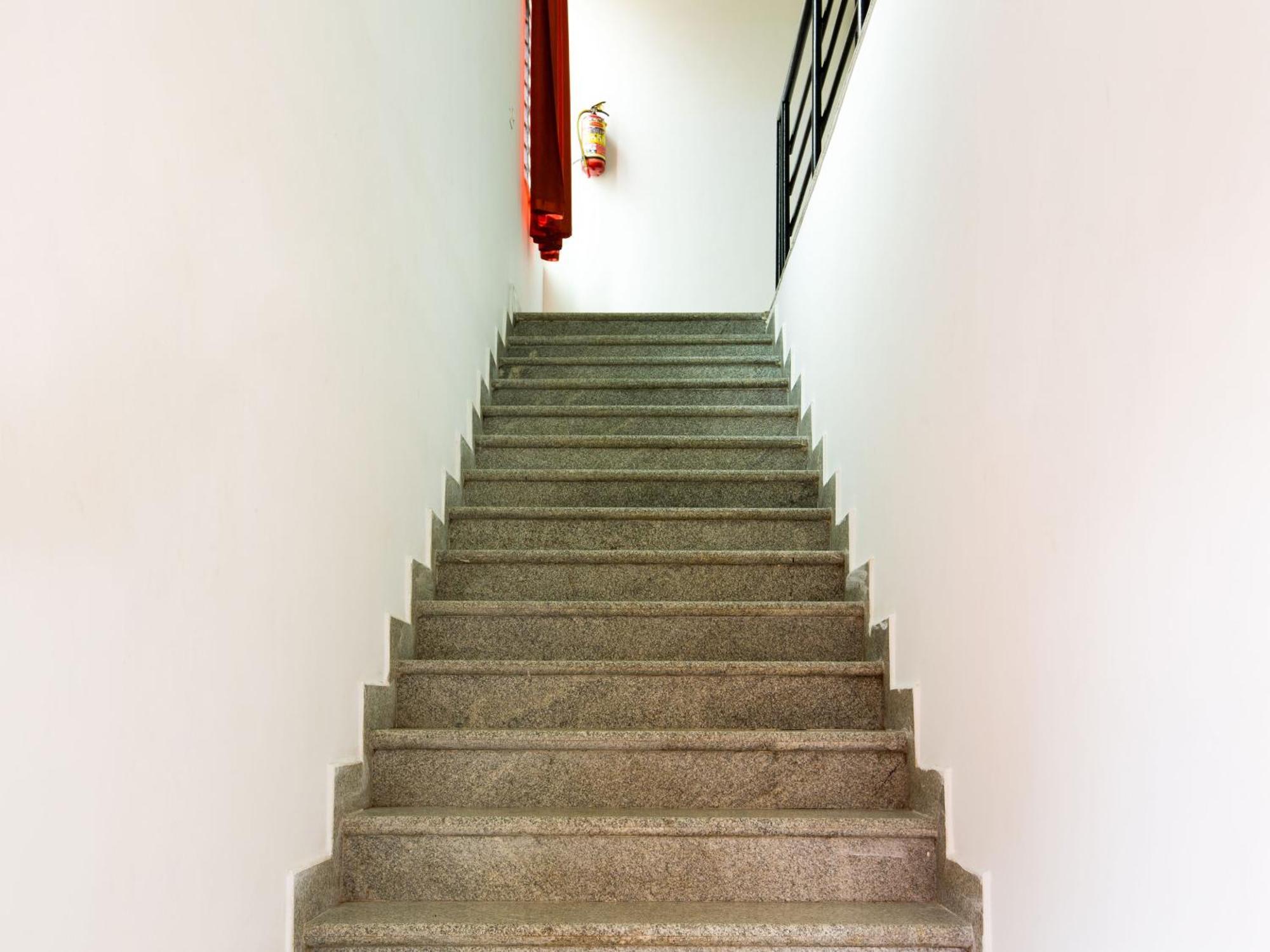 Hotel O Manjushree Boarding & Lodging Nearby Dr.Br Ambedkar Stadium Basveshwar Nagar Bangalore Bagian luar foto