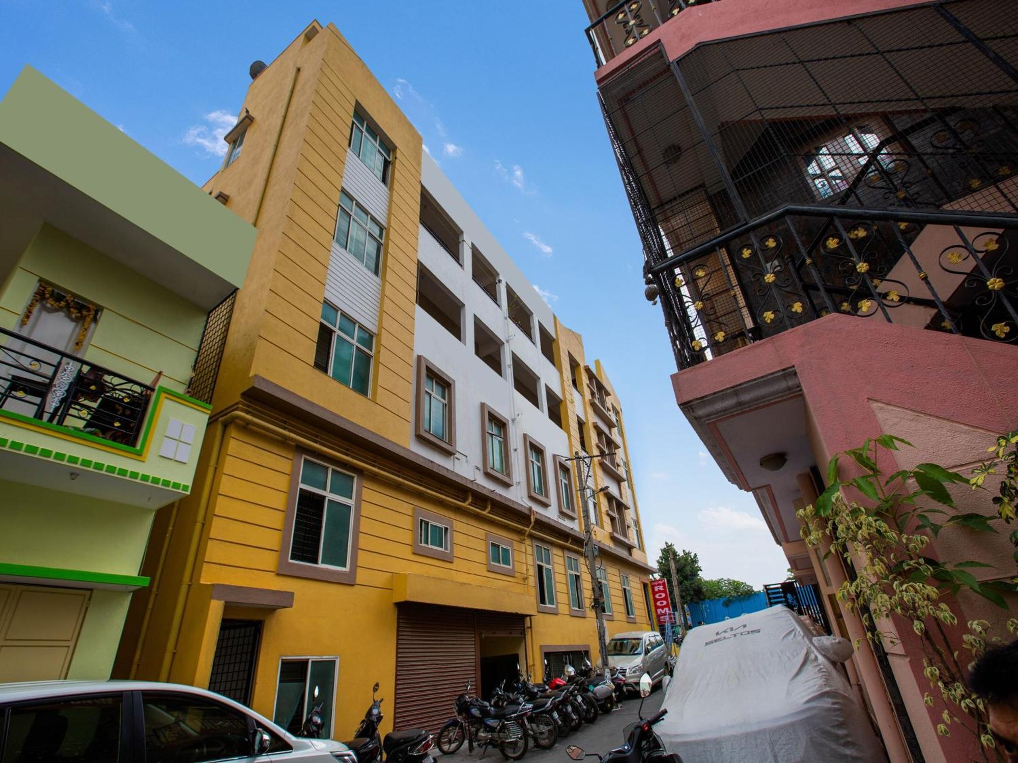 Hotel O Manjushree Boarding & Lodging Nearby Dr.Br Ambedkar Stadium Basveshwar Nagar Bangalore Bagian luar foto