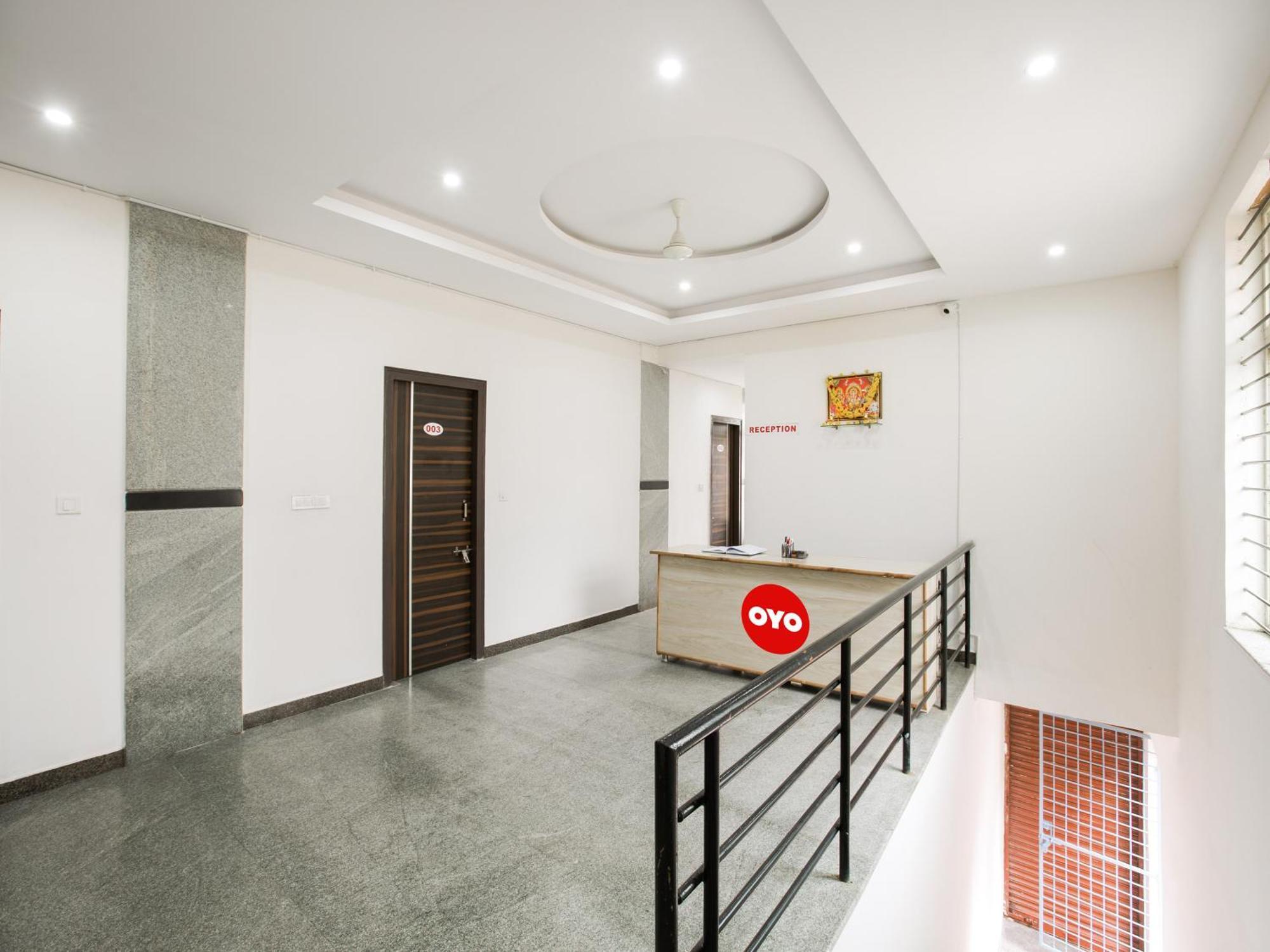 Hotel O Manjushree Boarding & Lodging Nearby Dr.Br Ambedkar Stadium Basveshwar Nagar Bangalore Bagian luar foto