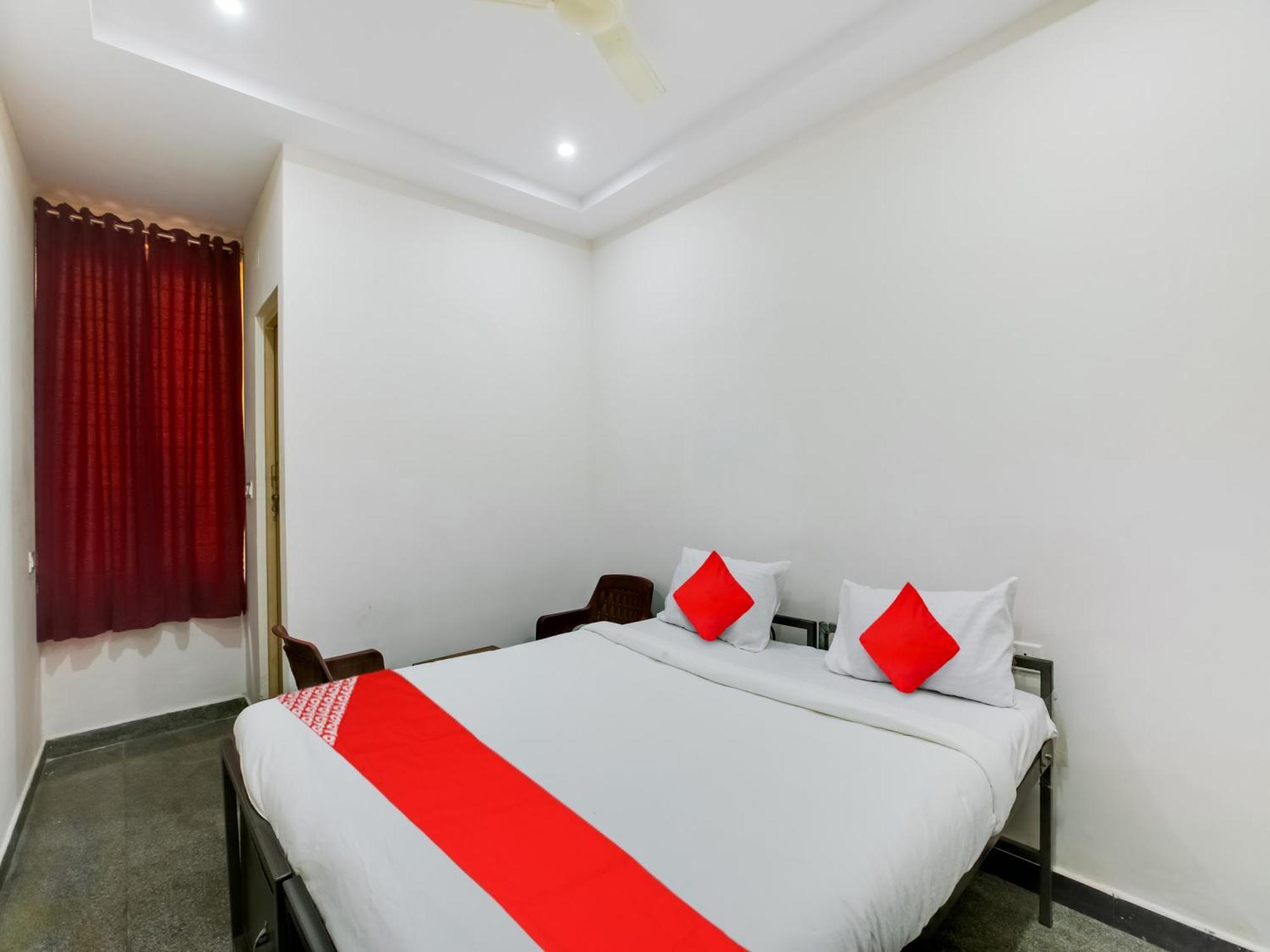 Hotel O Manjushree Boarding & Lodging Nearby Dr.Br Ambedkar Stadium Basveshwar Nagar Bangalore Bagian luar foto