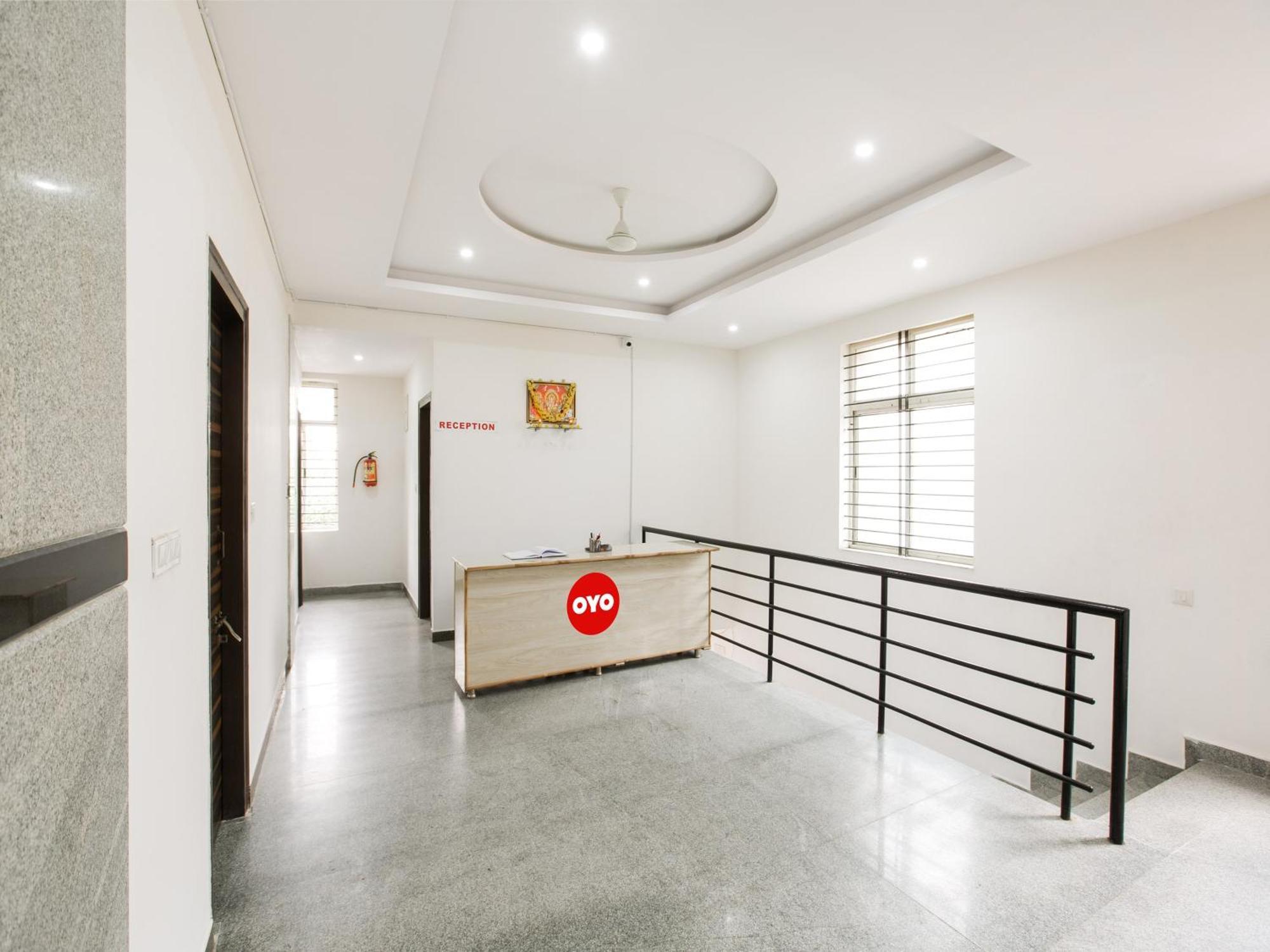 Hotel O Manjushree Boarding & Lodging Nearby Dr.Br Ambedkar Stadium Basveshwar Nagar Bangalore Bagian luar foto